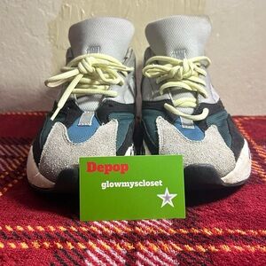 Addidas great boost 700 grey